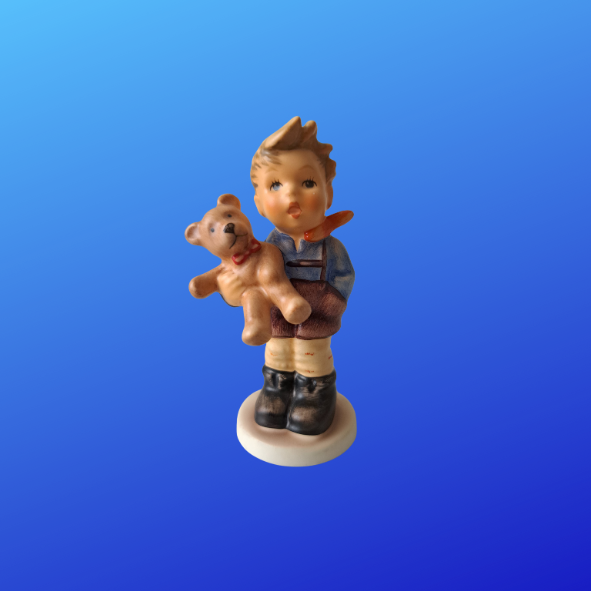 Goebel Figur Junge „Mein Maskottchen“