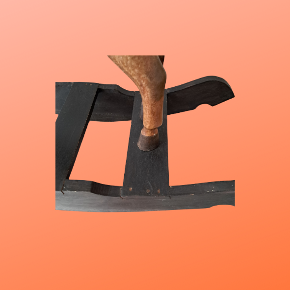 Schaukelpferd aus Holz