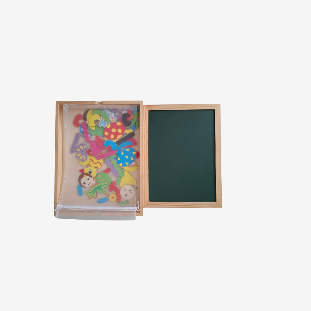 Magnetspieltafel mit 67 Magneten