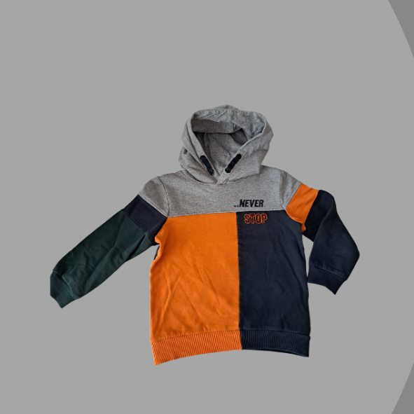 name it Kapuzensweatshirt Never Stop, Größe 9
